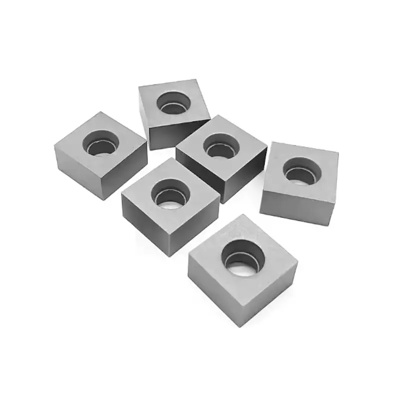Fixed stone cutting inserts for chain saw