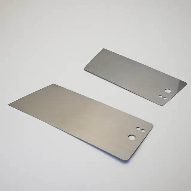 Guillotine Blade Type