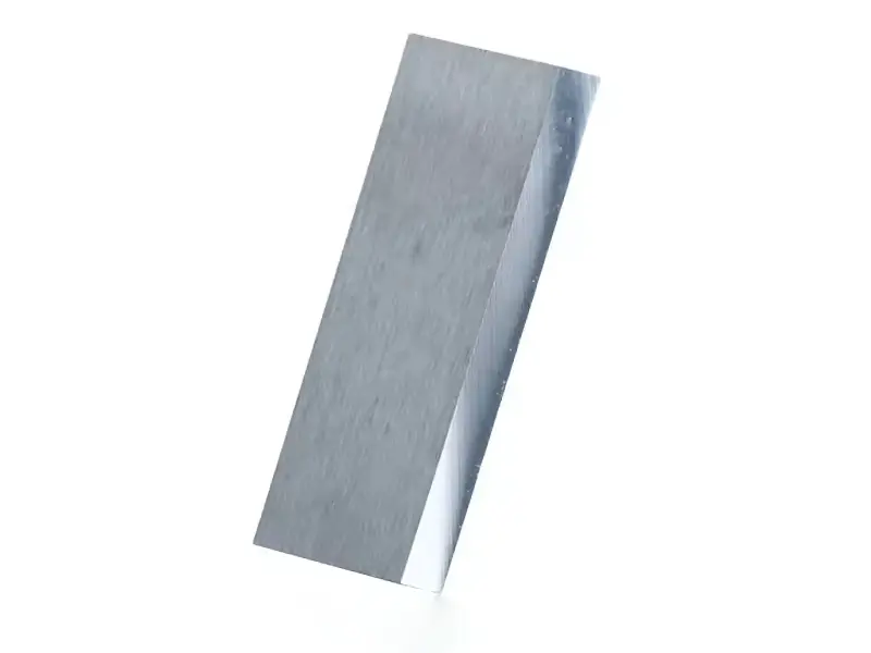 Straight Blade 1